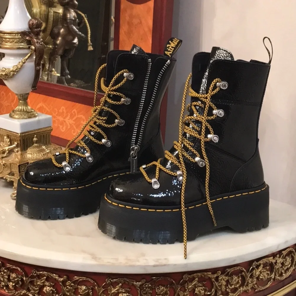 Dr. Martens Ghilana Max Lace-Up Black Pattern Leather Platform Boot sz.6